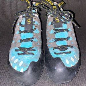 La Sportiva - Women’s Climbing Shoes - Size 6